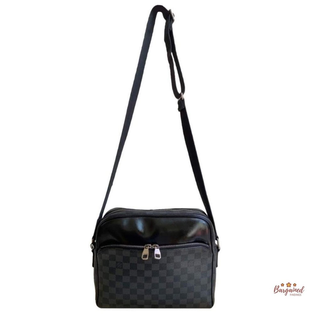 Authentic Louis Vuitton Damier Graphite Canvas Dayton Reporter PM Crossbody Bag